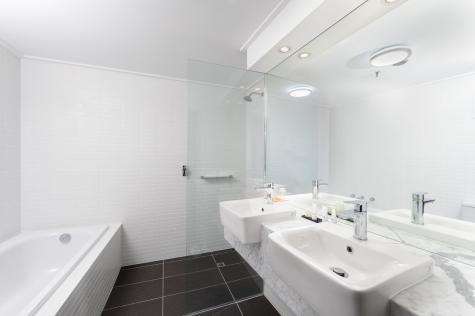 Rydges Capital Hill - New Castle Tourism 8