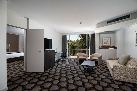 Rydges Capital Hill - New Castle Tourism 17