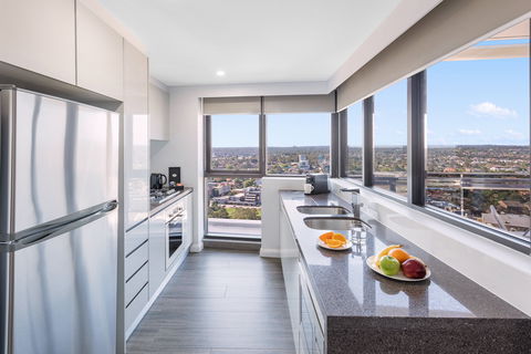 Meriton Suites Church Street, Parramatta - Newcastle Accommodation 12