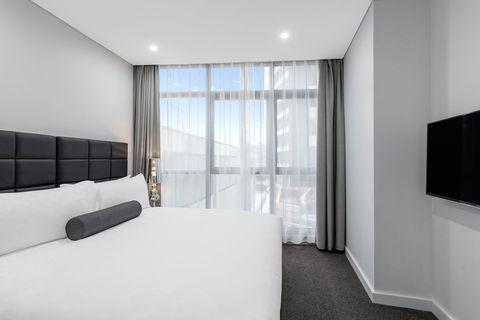 Meriton Suites Church Street, Parramatta - Newcastle Accommodation 13