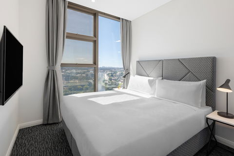 Meriton Suites George St - Newcastle Accommodation 1