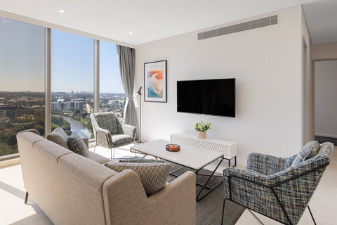 Meriton Suites George St - Newcastle Accommodation 4