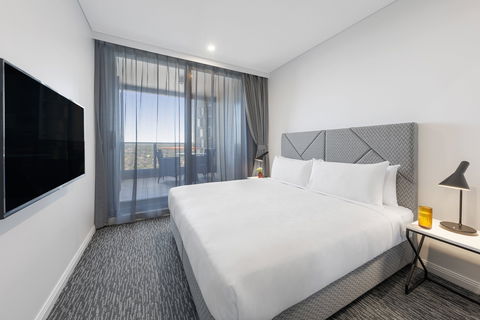 Meriton Suites George St - Newcastle Accommodation 7