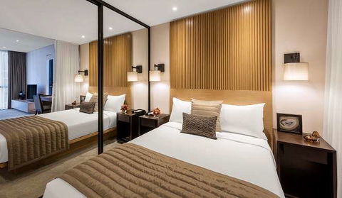 Skye Hotel Suites - Newcastle Accommodation 3