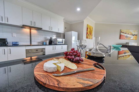 Argus Apartments Darwin - New Castle Tourism 15