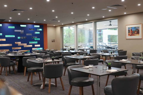 DoubleTree By Hilton Esplanade Darwin - New Castle Tourism 12