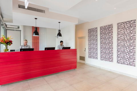Oaks Elan Darwin - New Castle Tourism 1