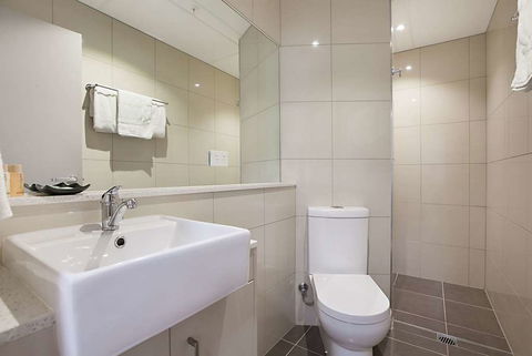 Ramada Suites Zen Quarter Darwin - New Castle Tourism 3