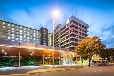 H On Smith Hotel - New Castle Tourism 0