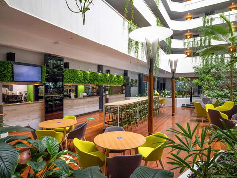 Novotel Darwin Atrium - New Castle Tourism 3