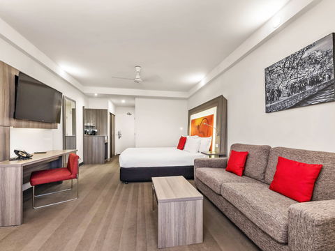 Novotel Darwin Atrium - New Castle Tourism 5