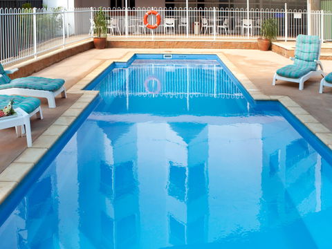 Novotel Darwin Atrium - New Castle Tourism 8