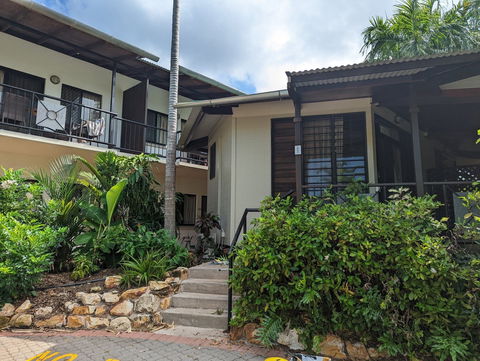 Palms City Resort - New Castle Tourism 0