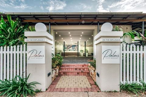 Palms City Resort - New Castle Tourism 6