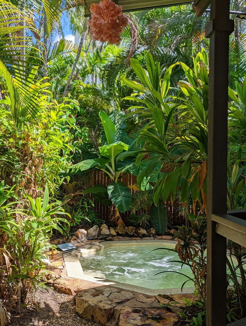 Palms City Resort - New Castle Tourism 7