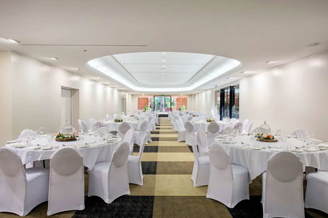 DoubleTree By Hilton Esplanade Darwin - New Castle Tourism 9