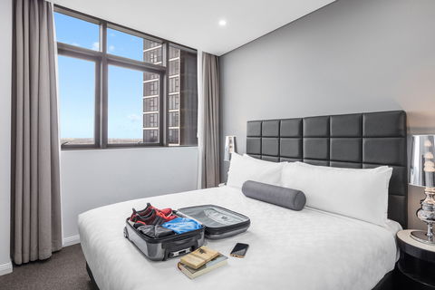 Meriton Suites Church Street, Parramatta - Newcastle Accommodation 9