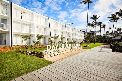 Daydream Island Resort - New Castle Tourism 1