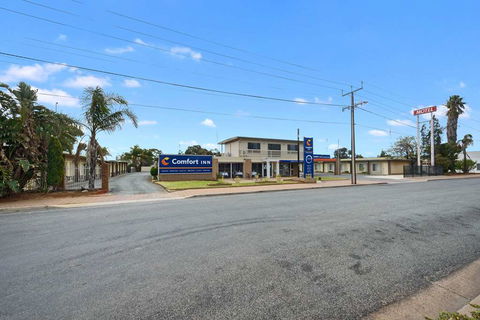 Comfort Inn Flinders On Main - New Castle Tourism 1