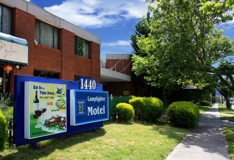 Lamplighter Motel - New Castle Tourism 0