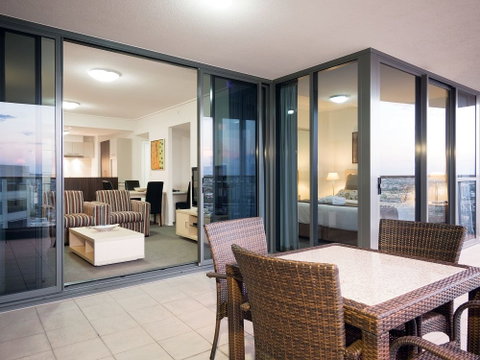 Oaks Aurora - Newcastle Accommodation 2