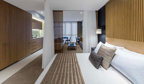 Skye Hotel Suites - Newcastle Accommodation 7