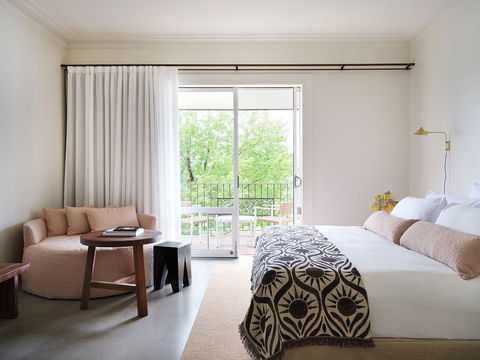 Lindenwarrah Hotel - New Castle Tourism 16
