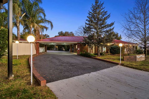 Econo Lodge Border Gateway Wodonga - New Castle Tourism 3