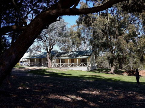 Golden Heritage Motor Inn & Cottages - New Castle Tourism 4