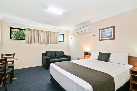 Econo Lodge Waterford - Newcastle Accommodation 5