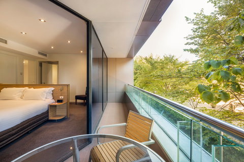 Crowne Plaza Canberra - New Castle Tourism 14