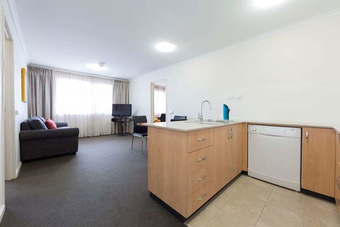 Ramada Encore By Wyndham Belconnen - New Castle Tourism 2