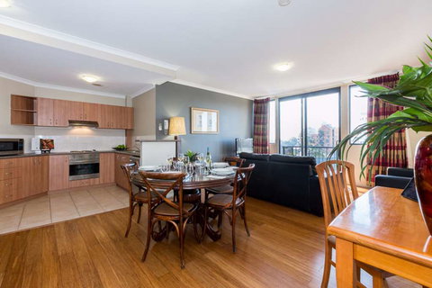 Mont Clare Boutique Apartments - Newcastle Accommodation 10