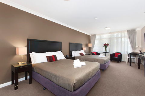 Checkers Resort & Conference Centre - New Castle Tourism 6