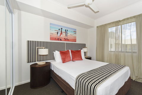 Metro Advance Apartments & Hotel - New Castle Tourism 3
