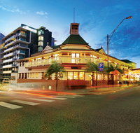 Oaks Grand Gladstone - Newcastle Accommodation