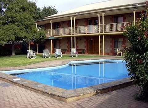 Clare Central Motel - New Castle Tourism 0