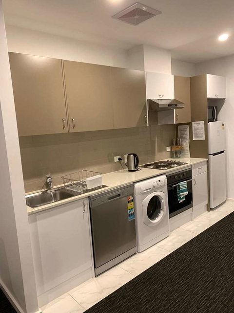 Adelaide Dress Circle Apartments - Newcastle Accommodation 2
