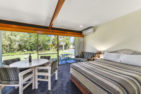 William Macintosh Motor Lodge - New Castle Tourism 6