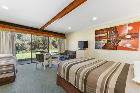 William Macintosh Motor Lodge - New Castle Tourism 8