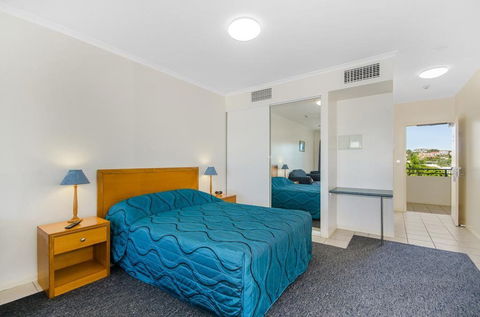 Madison Ocean Breeze - Newcastle Accommodation 1