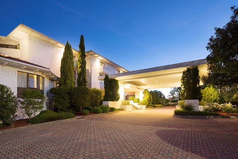 Ramada By Wyndham Diplomat Canberra - New Castle Tourism 1