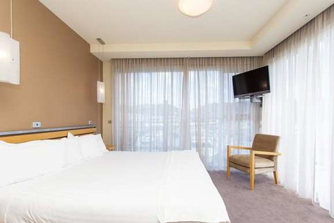 Peppers Seaport Hotel - Newcastle Accommodation 11