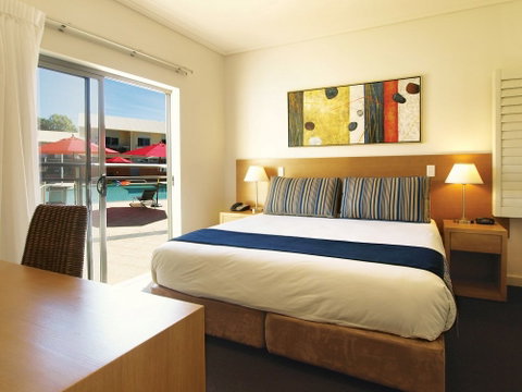 Oaks Broome - Newcastle Accommodation 2