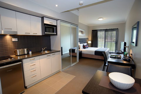 Quest Campbelltown Serviced Apartments - New Castle Tourism 2