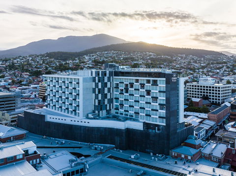 Crowne Plaza Hobart - New Castle Tourism 2