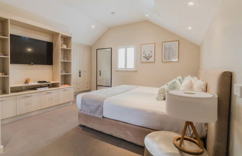 The Haus Studio Apartments - Newcastle Accommodation 1