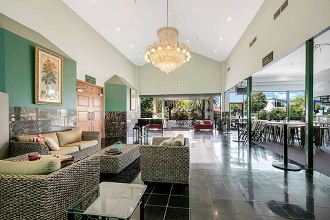 Comfort Hotel Pacific Cleveland - Newcastle Accommodation 1