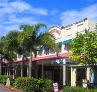 Macrossan House Boutique Holidays Apts - New Castle Tourism