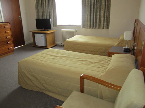 University House - ANU - Newcastle Accommodation 3